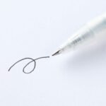 Muji Smooth Gel Ink Ballpoint Pen Knock Type 10-Pieces Set, 0.5 mm Nib Size, Black - Image 2